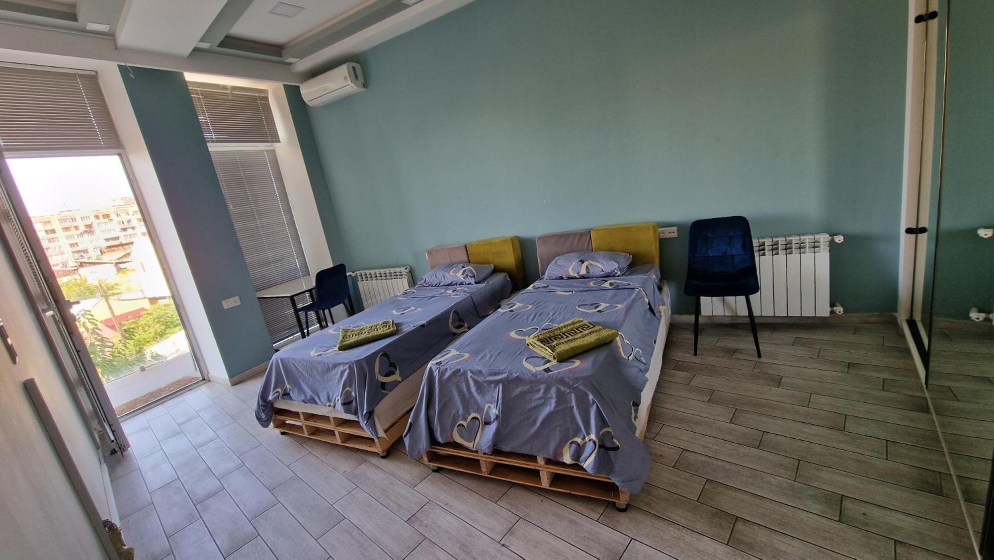 Puzzle Space Hostel Jereván Kültér fotó